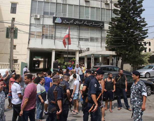 الاستهلاك 3 آلاف ميغاوات والإنتاج 1200 ميغاوات
موجة الحرّ تتسبّب في زيادة استهلاك الطاقة
والرطوبة تؤدي الى انفصال مجموعات الإنتاج عن الشبكة