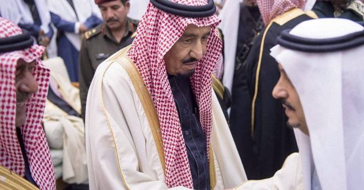 فرانس 24 : كان على الملك السعودي دفع فاتوراته المقدرة بـ 3,7 مليون يورو للمستشفيات الباريسية قبل أن يغادر فرنسا
