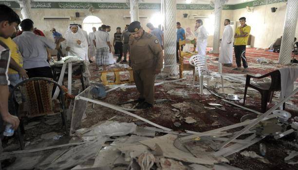 17 قتيلاً في انفجار مسجد بالسعودية