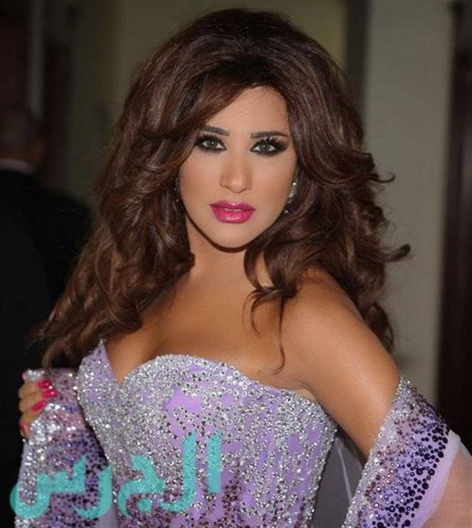 ما هو إنتماء "شمس الأغنية" نجوى كرم السياسي ؟