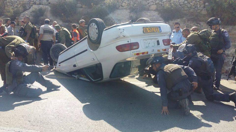 بالفيديو- إصابة 3 جنود صهاينة بجراح خطرة بحادث دهس شمال رام الله