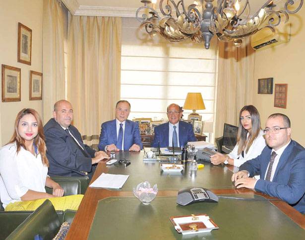 دبوسي عرض مع نسناس الشراكة لتطبيق
استراتيجيّات التنمية الإقتصاديّة والإجتماعيّة