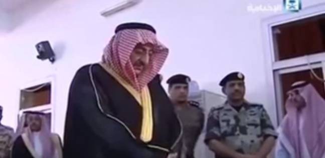 بالفيديو.. ولي العهد السعودي يصلي في "الطوارئ".. ويتوعد كل من يحاول العبث بأمن المملكة