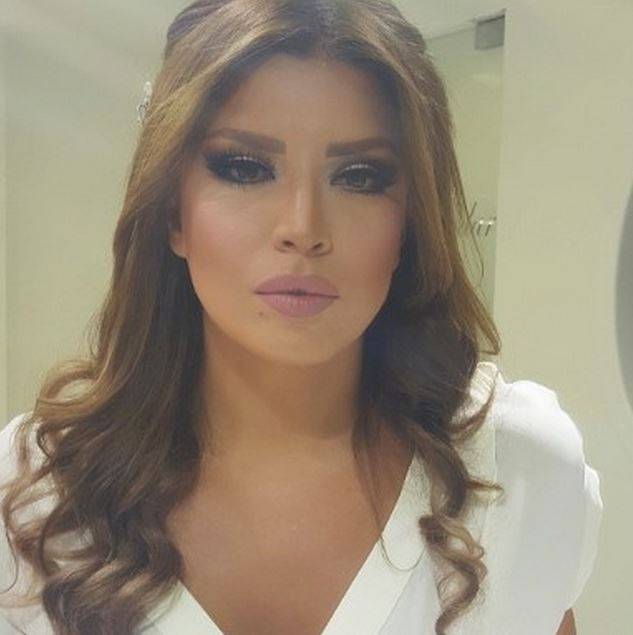 بالصور: أمل بوشوشة تدخل القفص الذهبي بفستاني زفاف