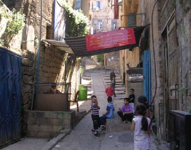 اجتماعات تعقد في طرابلس ظاهرها انمائي ومضونها سياسي