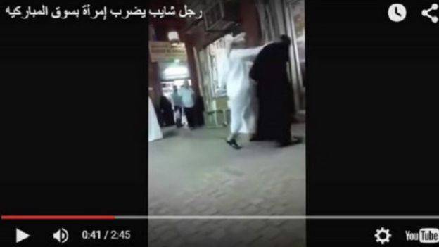 فيديو ضرب سيدة في الكويت