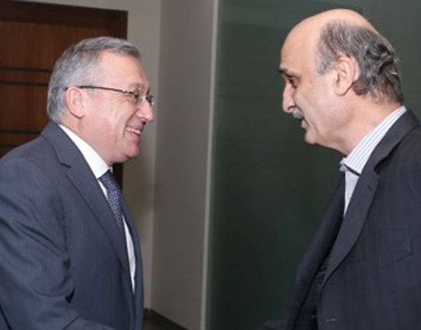 فتفت زار جعجع: 
انتخاب رئيس مدخل للحلول
