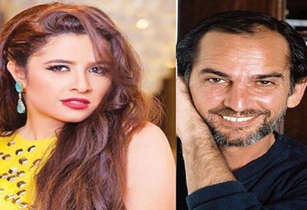 تشابك بالأيدي بين ياسمين عبدالعزيز وابنتي هشام سليم.. والسبب!!