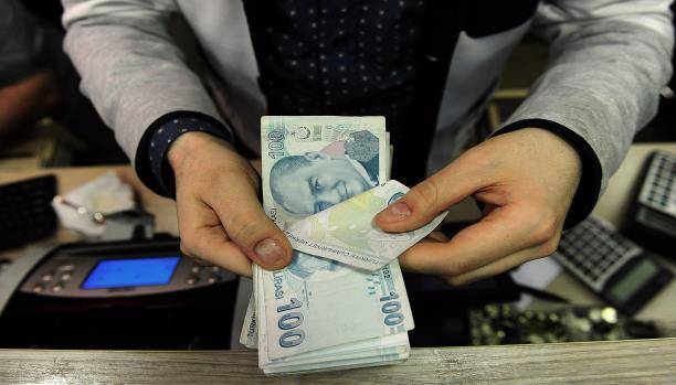 استبدال الليرة السورية بالتركية..ضربة للنظام أم بداية تقسيم؟