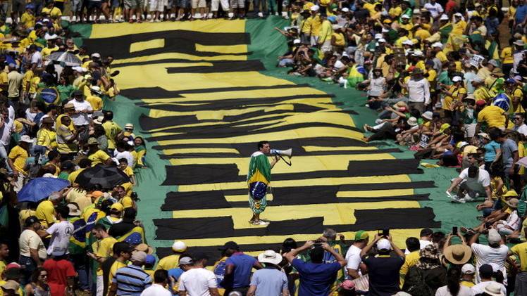 تظاهرات في البرازيل تطالب بتنحي رئيسة البلاد