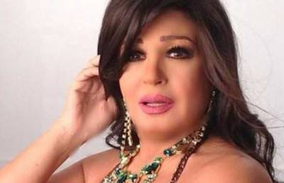 فيفي عبده ترقص بعد غياب طويل