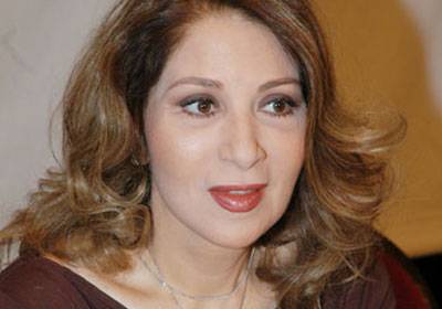 الزوجة الثانية لنور الشريف تقيم دعوى
