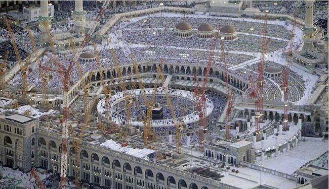 هكذا استحوذ بن سلمان على مشاريع توسعة الحرمين..