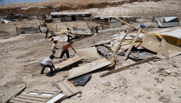 الاحتلال الإسرائيلي يشرّد 400 فلسطيني لتوسيع مستوطناته