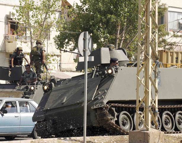 صيدا: ورشة أمنيّة واسعة للأمن العام
والجيش تستهدف مُتوّرطين مع الأسير
