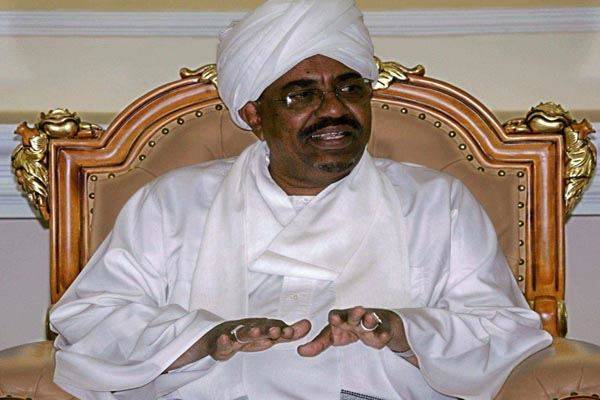 البشير يعلن استعداده لوقف اطلاق النار مع المتمردين