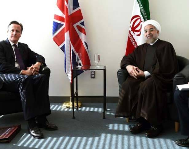 لندن وطهران تتبادلان فتح السفارات
ظريف وهاموند : تعاون في محاربة الارهاب