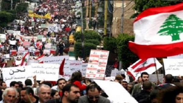 سياسيون يتبرأون من الفساد ويحذرون من استغلال التظاهرة