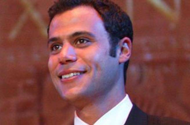 ما السبب الحقيقي وراء تأجيل زفاف ابن عادل امام 
