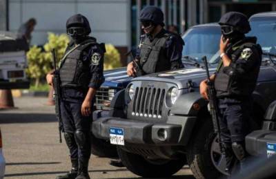 مقتل ثلاثة شرطيين واصابة 33 آخرين في هجوم على حافلة تقلهم شمال مصر