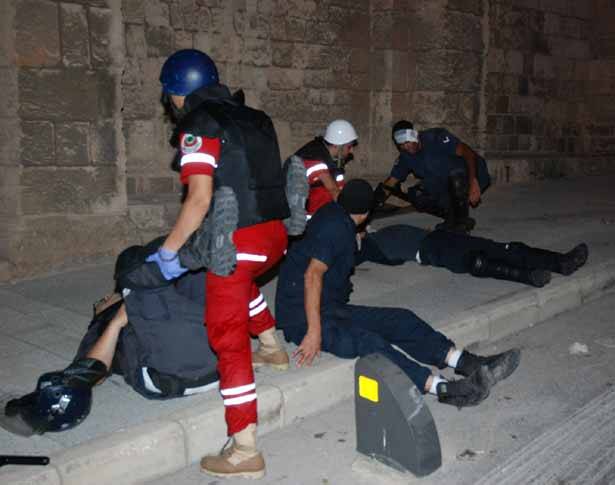 قوى الأمن : سقوط 99 عنصراً جرحى
وتوقيف 32 شخصاً من مُثيري الشغب