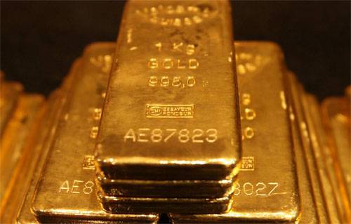 الذهب يهبط اكثر من 1% بعد خفض الصين معدلات الفائدة