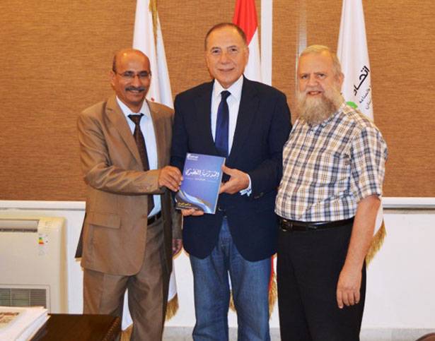 دبوسي عرض مع البدري
سبل تطوير الموارد البشريّة