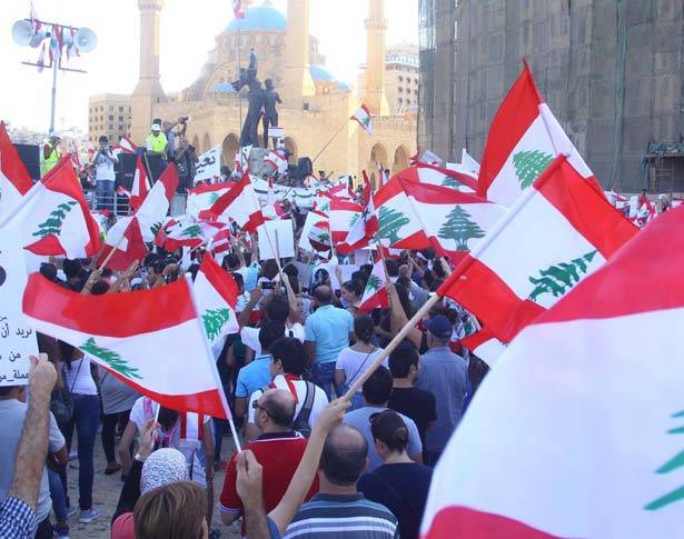 الحراك المدني اصاب «الممانعة» بصدمة «وثورة الارز» بنكسة