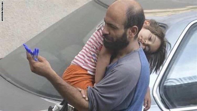 في 24 ساعة.. حملة تبرعات تجمع أكثر من 75 ألف دولار لـ"بائع الأقلام" السوري في لبنان