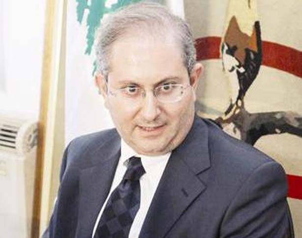 مُؤشرات القطاع التجاري مُستمرّة في التراجع المخيف
شماس لـ«الديار»: اللبنانيّون ينفقون على السلع الضروريّة
والقطاع التجاري يعيش اليوم أسوأ أيّامه..