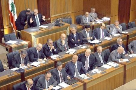 هؤلاء هم المدعوون إلى طاولة الحوار!