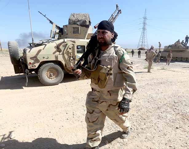 «الحشد» ينسحب من جبهات الرمادي
بسبب مشاركة مستشارين اميركيين