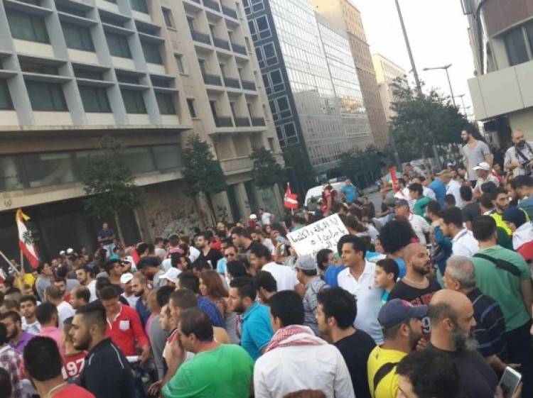 صحّ النوم يا زعماء..الى نصرالله، عون و14 آذار