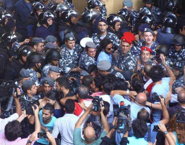 مركز عزمي بشارة في قطر والسفارة الاميركية وراء الحملة على نصرالله