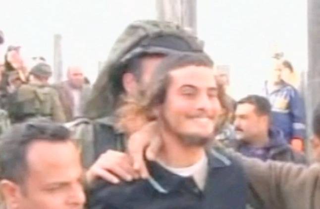 المتطرفون اليهود يقلقون الفلسطينيين وحكومة إسرائيل.. وسكان قرية يتحركون بمواجهتهم