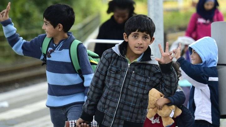 وصول أول دفعة من اللاجئين القادمين من ألمانيا إلى فرنسا