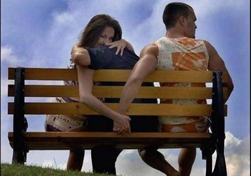 بعد 13 سنة من خداع زوجها...3 أولاد ليسوا من شحمه ودمه