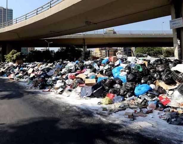 صفقات مشبوهة مع نواب الشمال لتمرير صفقات النفايات