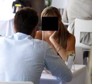 تحرشت به جنسياً ثم إبتزته بـ 200 دولار قبل الشرطة