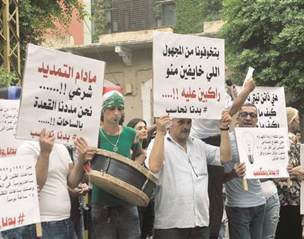 ايها المواطنون... الحمقى