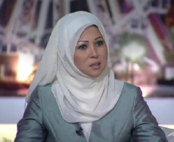 خديجة بن قنة المذيعة في الجزيرة مطلوبة من المخابرات السورية.. فما السبب؟