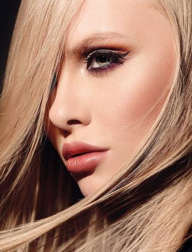 كل ما يلزمك لتتألقي صباحاً في 15 دقيقة فقط ...