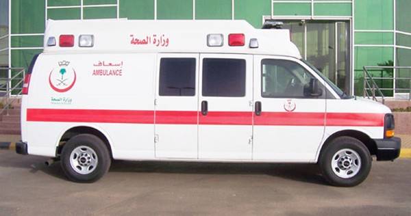 سبعيني يسرق سيارة إسعاف لإنقاذ حياة زوجته!