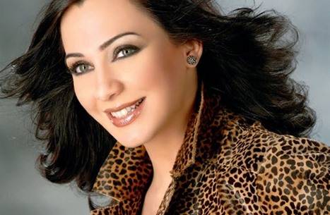 سُلاف فواخرجي: بقائي في سوريا تحد لـ"الإرهاب"