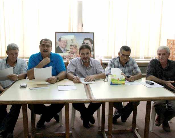 مؤتمر صحفي للجنة المتابعة لأزمات الماء والكهرباء
وتأكيد على وجود الفساد والمطالبة بالمحاسبة