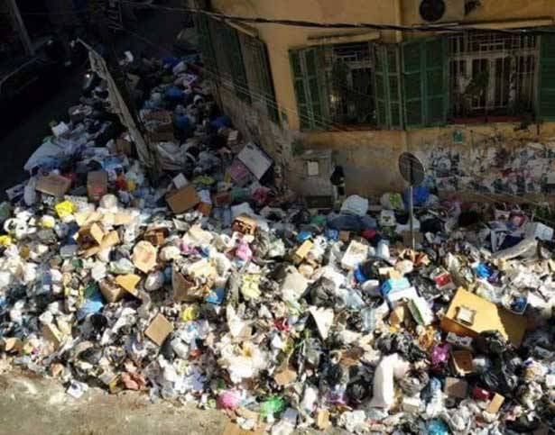 ما دور تركيا في تحديد اماكن المطامر والمكبّات؟
