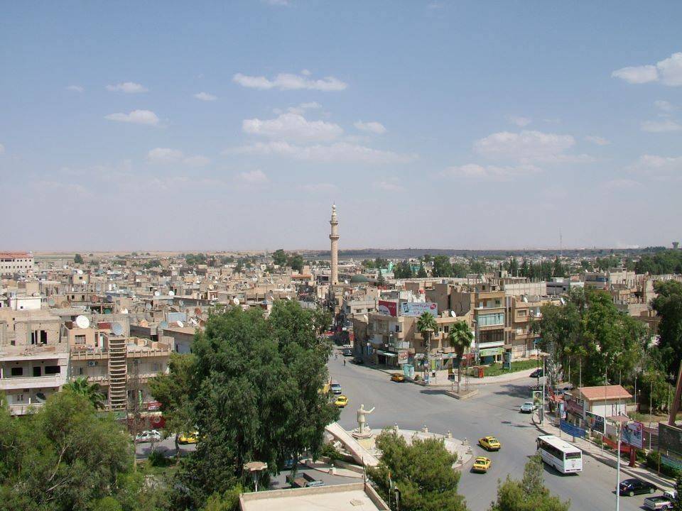 عشرات القتلى في تفجيرين بسيارتين مفخختين استهدفا الحسكة
