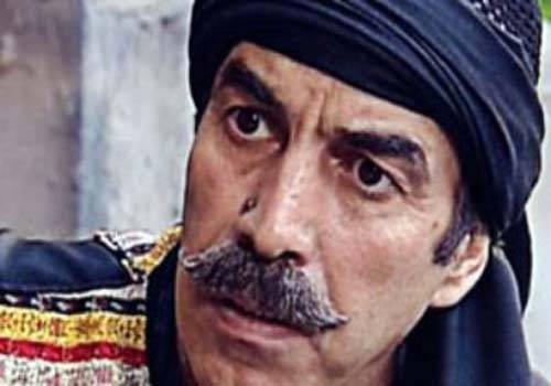 حقيقة صورة الفنان السوري “علي كريم” في ازمير التركية