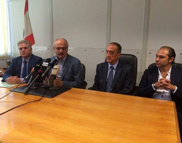 وزير الماليّة تفقد المطار ومصلحة الجمارك:
لا غطاء فوق رأس أحد ومن يخالف سيحاسب