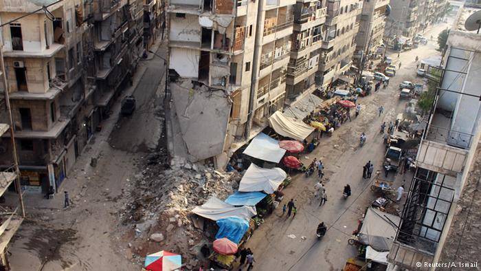 قذائف وعربات مفخخة تقتل العشرات في حلب والحسكة